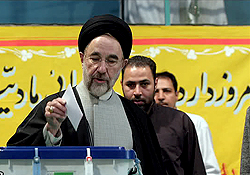 khatami-va-ray.jpg