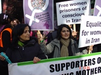 london-8mars2012-s.jpg