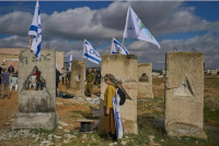 new/bazigaran-poshte-shahraksazi1.jpg