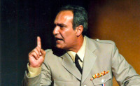 new/human-azarkolah-mossadegh1.jpg