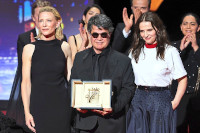new/jafar-panahi-goldene-palme-1.jpg