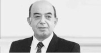new/manouchehr-hezarkhani1.jpg