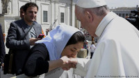 new/nadia-morad-pope1.jpg