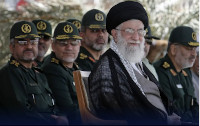 new/sepahe-pasdaran-va-khamenei1.jpg